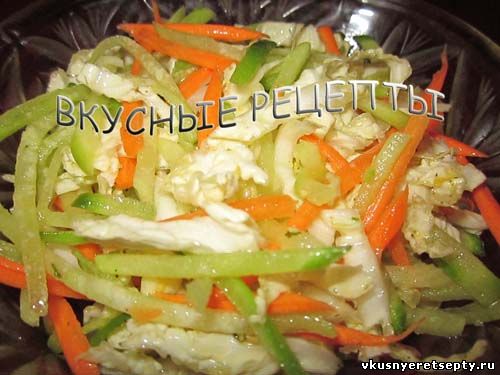 Простой салат из пекинской капусты