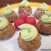 Мясные маффины