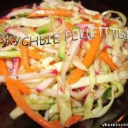 Салат из капусты с овощами